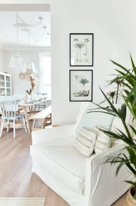 The Beach House Sleeps 20 & 4 Mins To The Beach Bournemouth United Kingdom